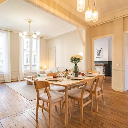Apartamento Champagne - Exceptionnel 3 Chambres *